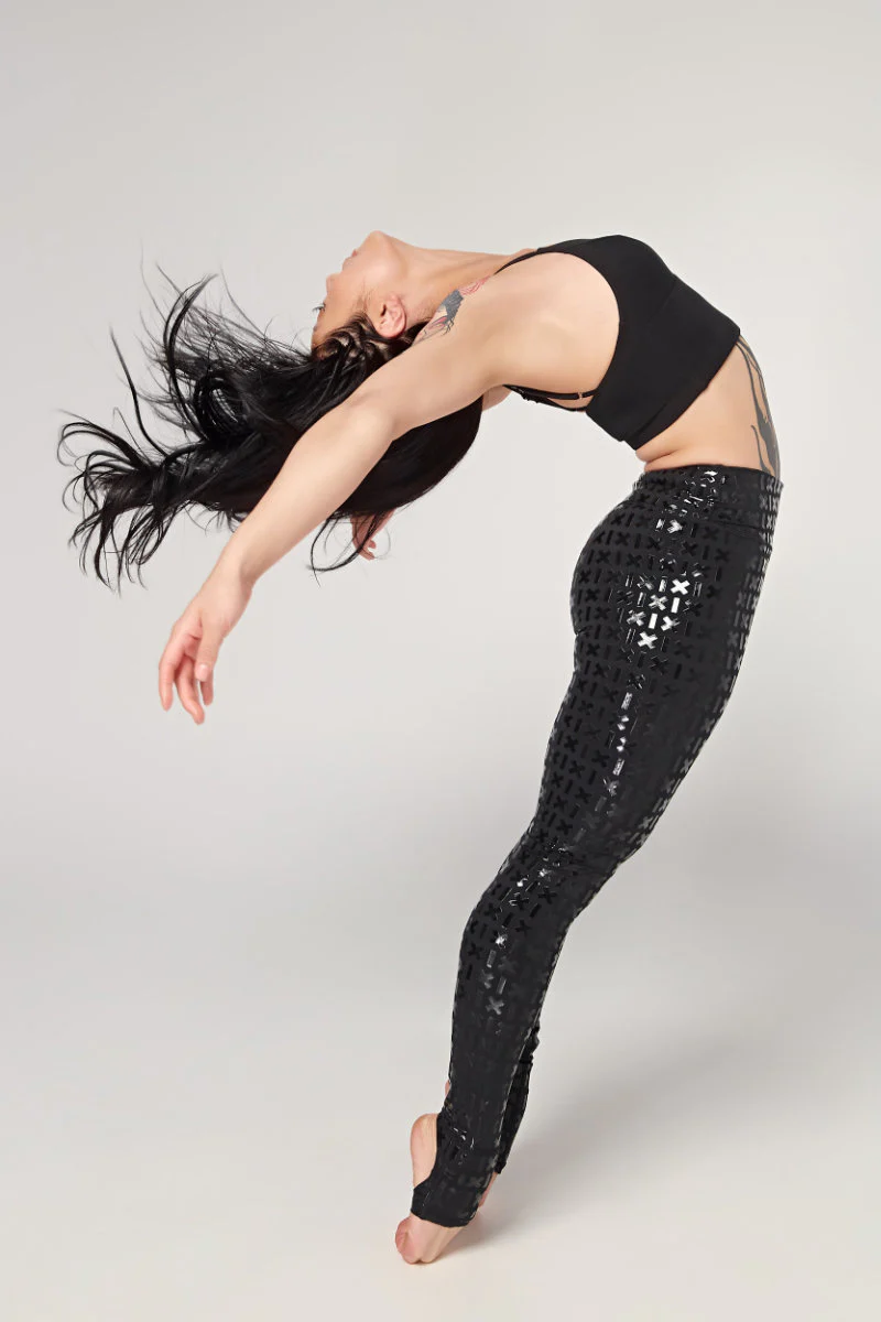 CXIX Gecko Grip Leggings with Grippy Waistband - Black - Image 6
