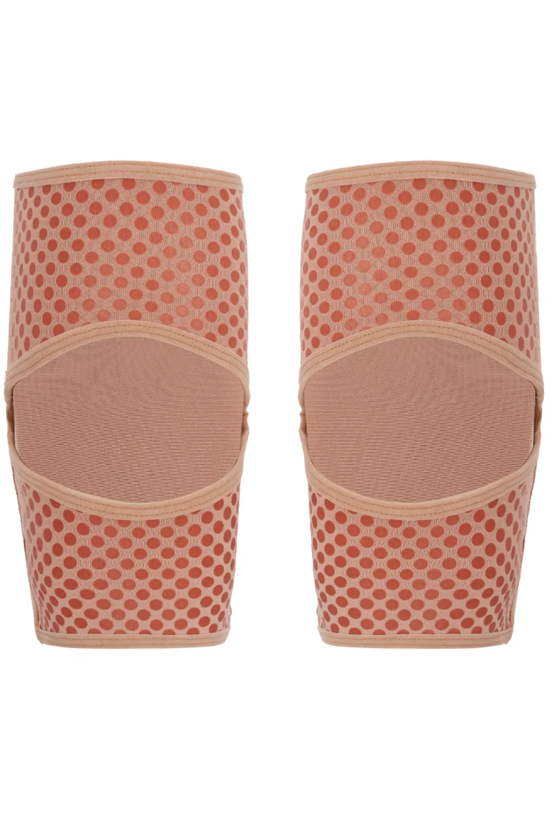 Queen Wear Grippy Kneepads - Latte - Image 5
