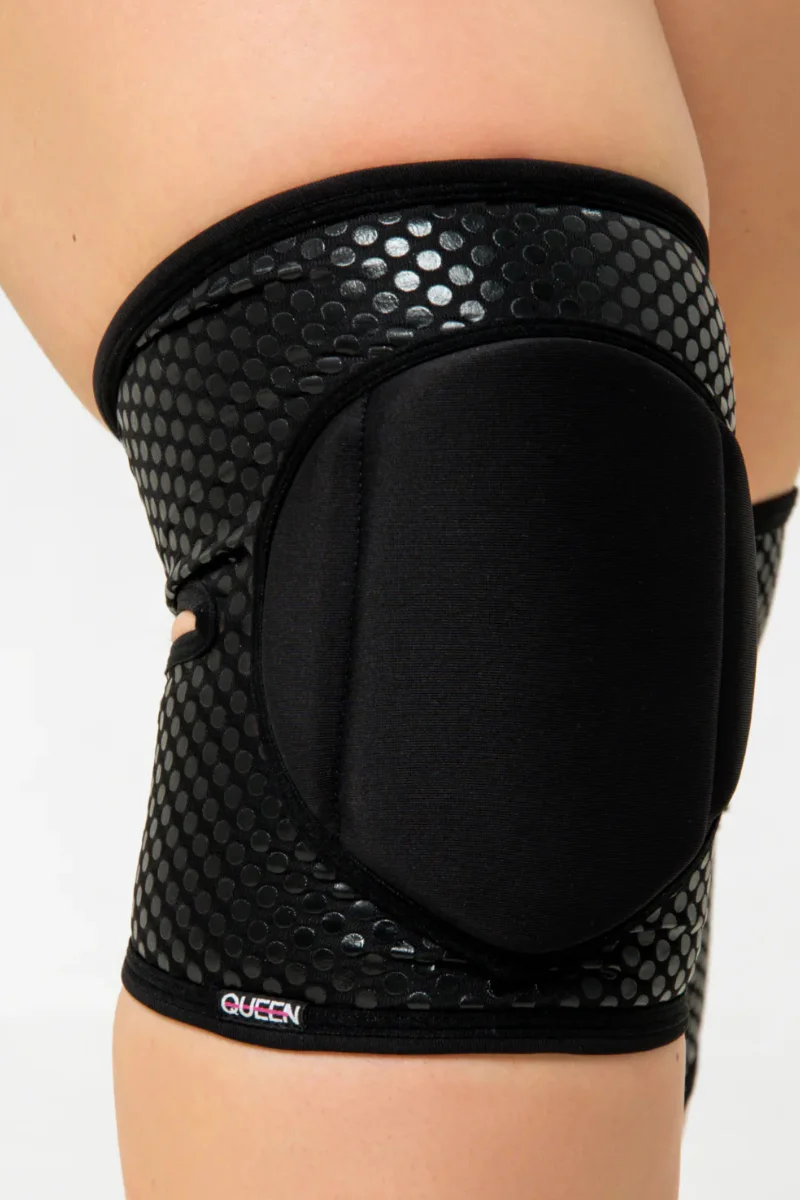 Queen Wear Grippy Kneepads - Sleek Black - Image 3