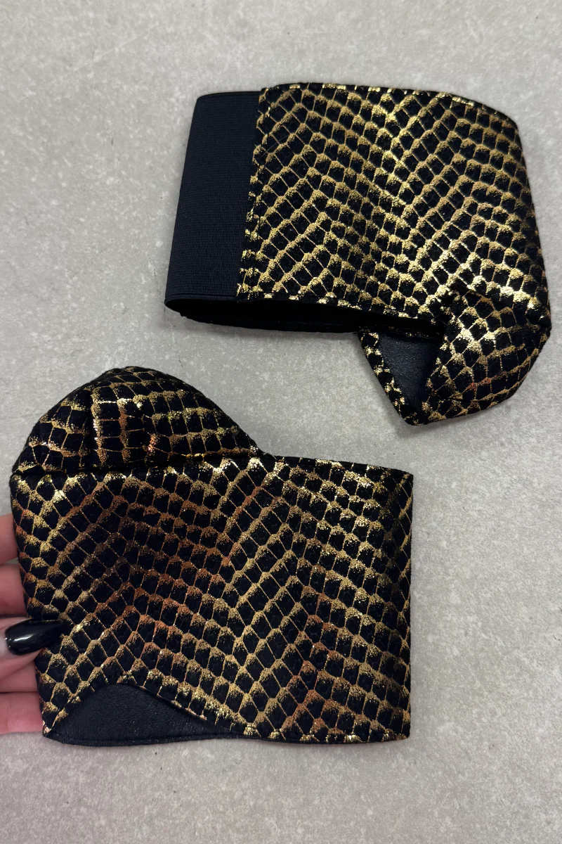 Hella Heels Classique 8inch Boot Protector - Khaleesi Black & Gold - Image 3