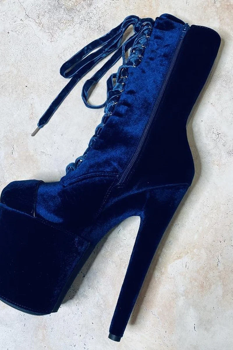 Hella Heels Classique 8Inch Velvet Boot Protector - Old Money - Image 2
