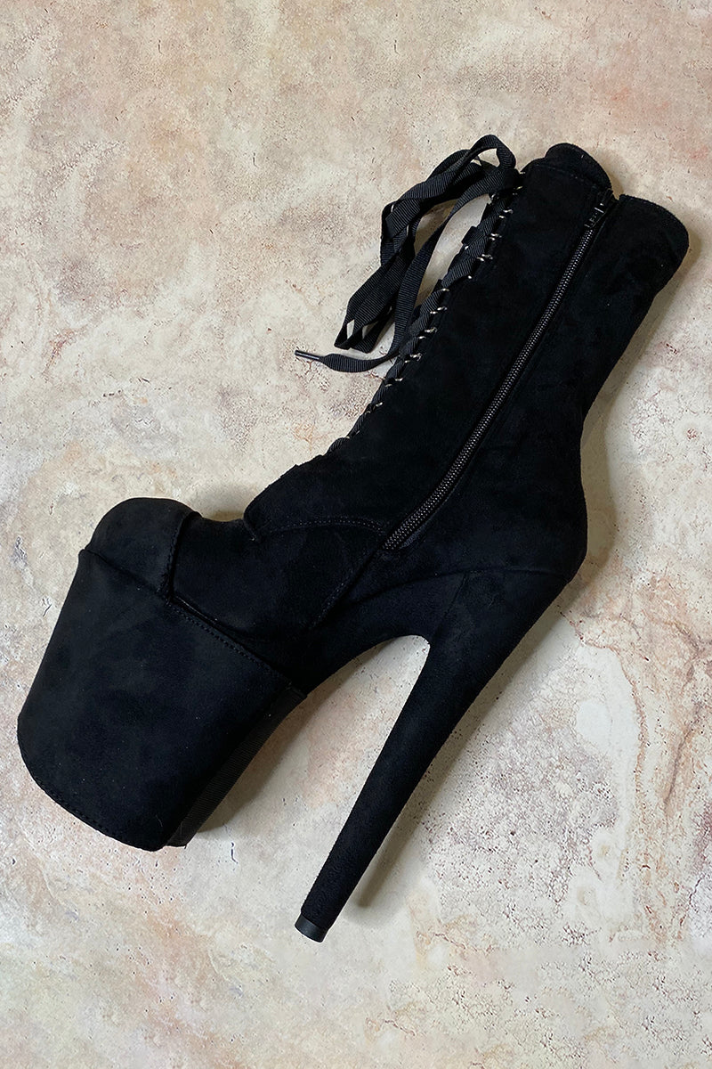 Hella Heels Classique 8Inch Velvet Boot Protector - Russian Roulette - Image 2