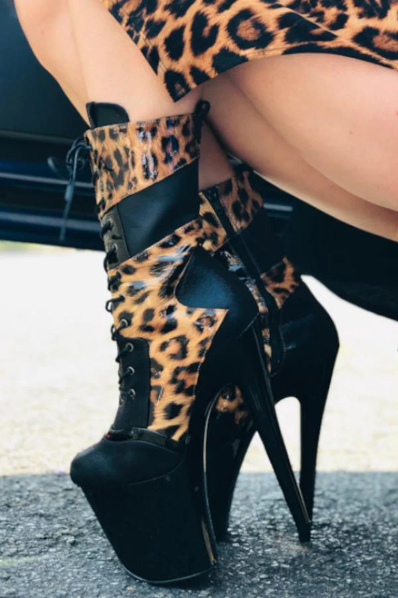 Hella Heels EmpireKicks 8inch Boots - Black - Image 3
