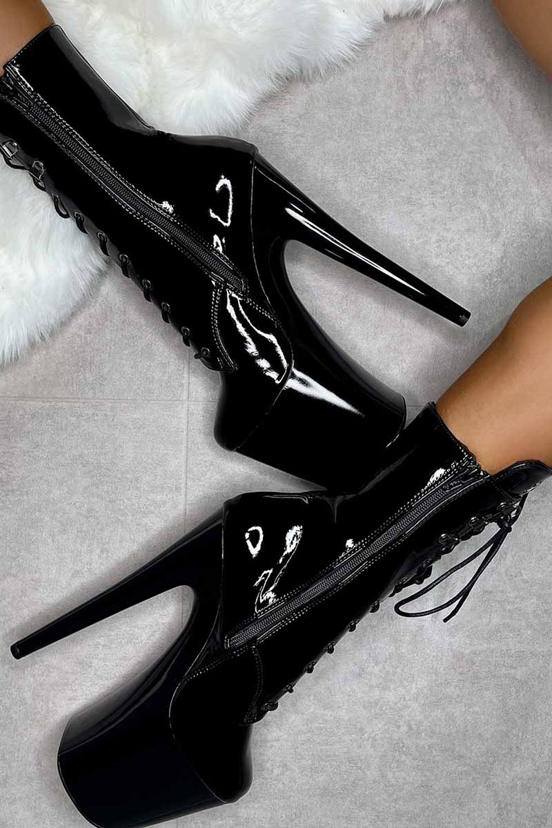 Hella Heels LipKit 8inch Boots - Black Beatles - Image 2