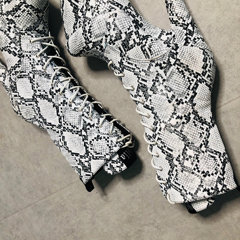 Hella Heels Mamba Boots - 7inch  (UK2/3 ONLY) - Image 3
