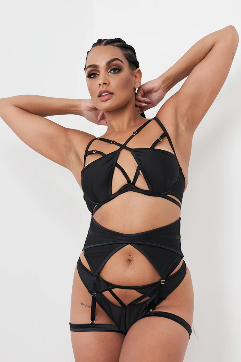 Lunalae Intimates Lauren Strappy Cut Out Adjustable Bra - Recycled Black - Image 6