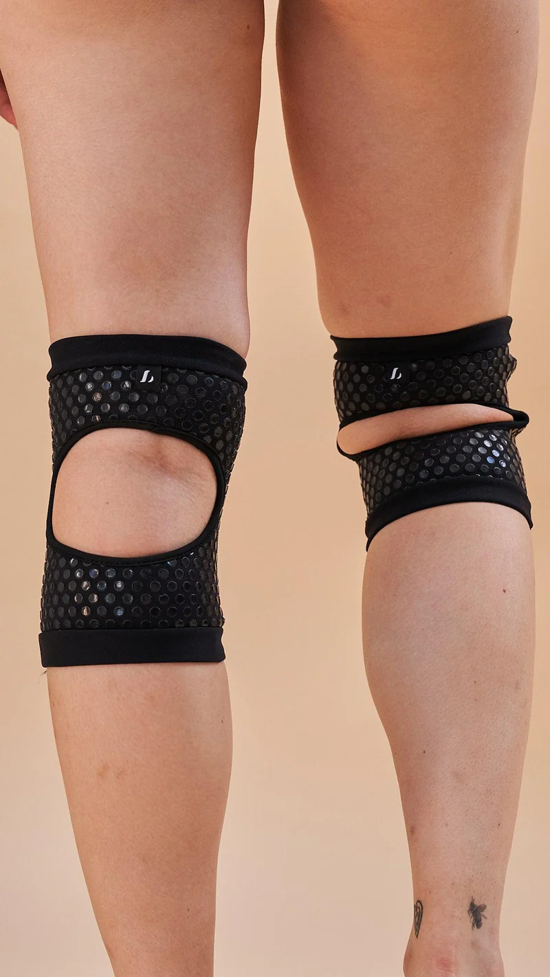 Lunalae Sticky Slim Look Kneepads - Black - Image 2