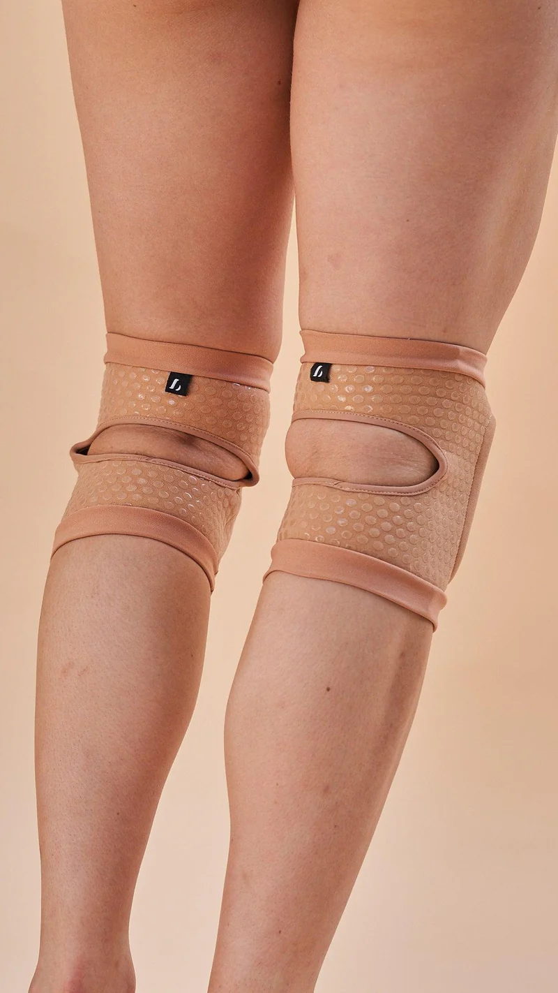 Lunalae Sticky Slim Look Kneepads - Sand - Image 4