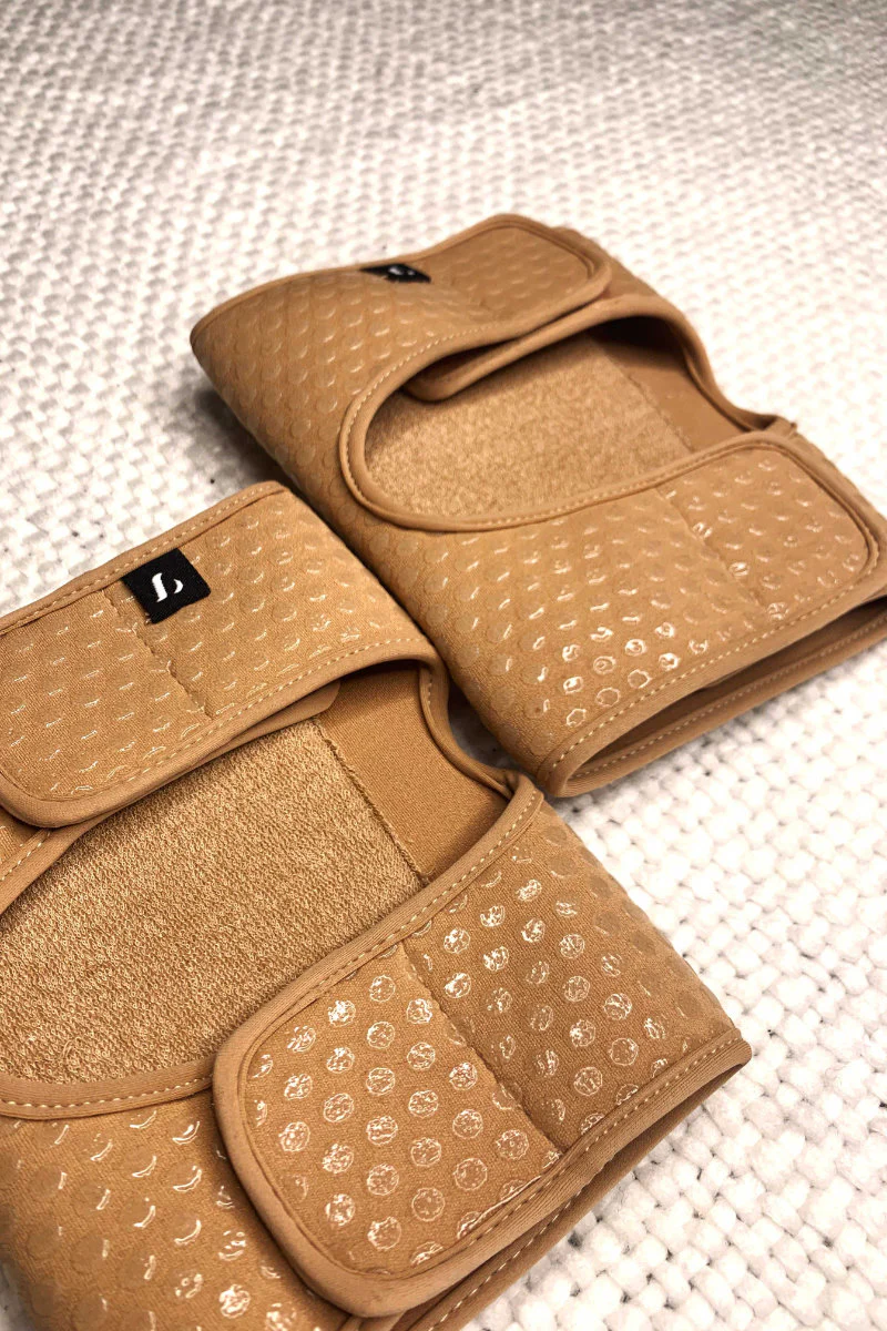 Lunalae Velcro Sticky Grip Kneepads - Sand - Image 5