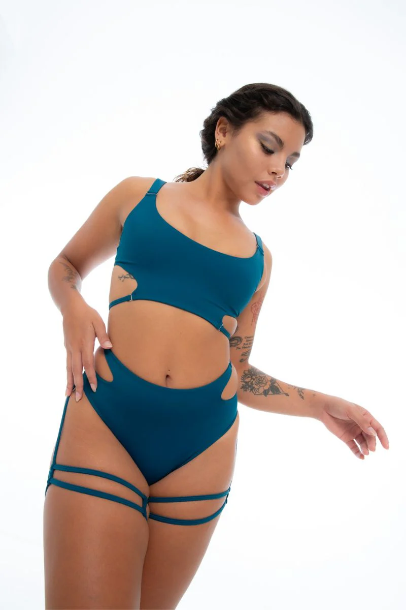 Nona Perkasa Gladiolus Bottoms - Zenith - Image 5