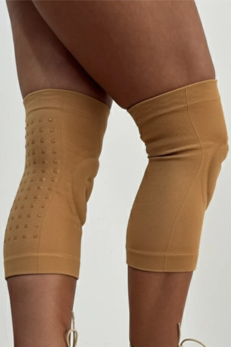 Pole Addict Sticky Grip Gel Kneepads - Sea Sand - Image 3