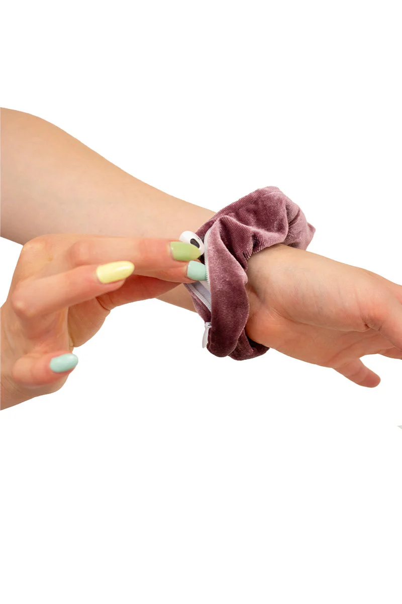 Pole Junkie Zipper Scrunchie - Rose Quartz