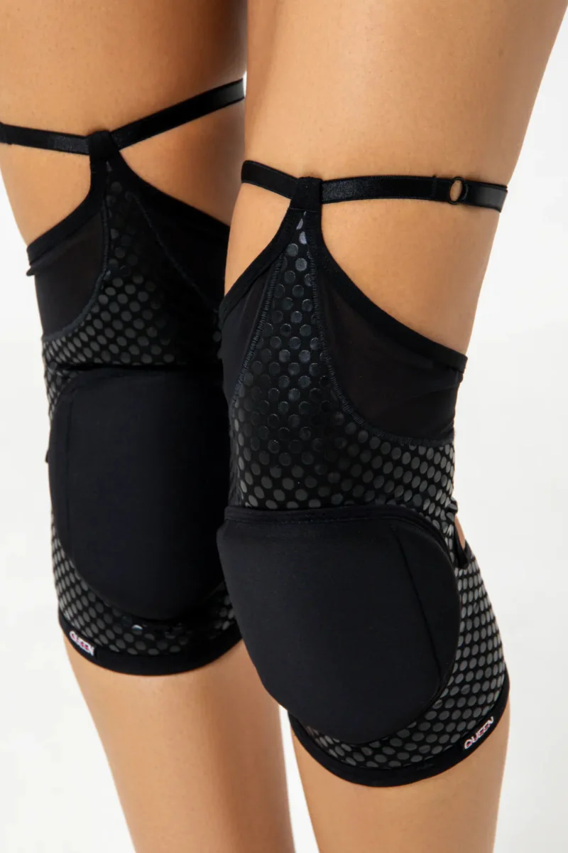 Queen Wear Grippy Kneepads - Black Fire