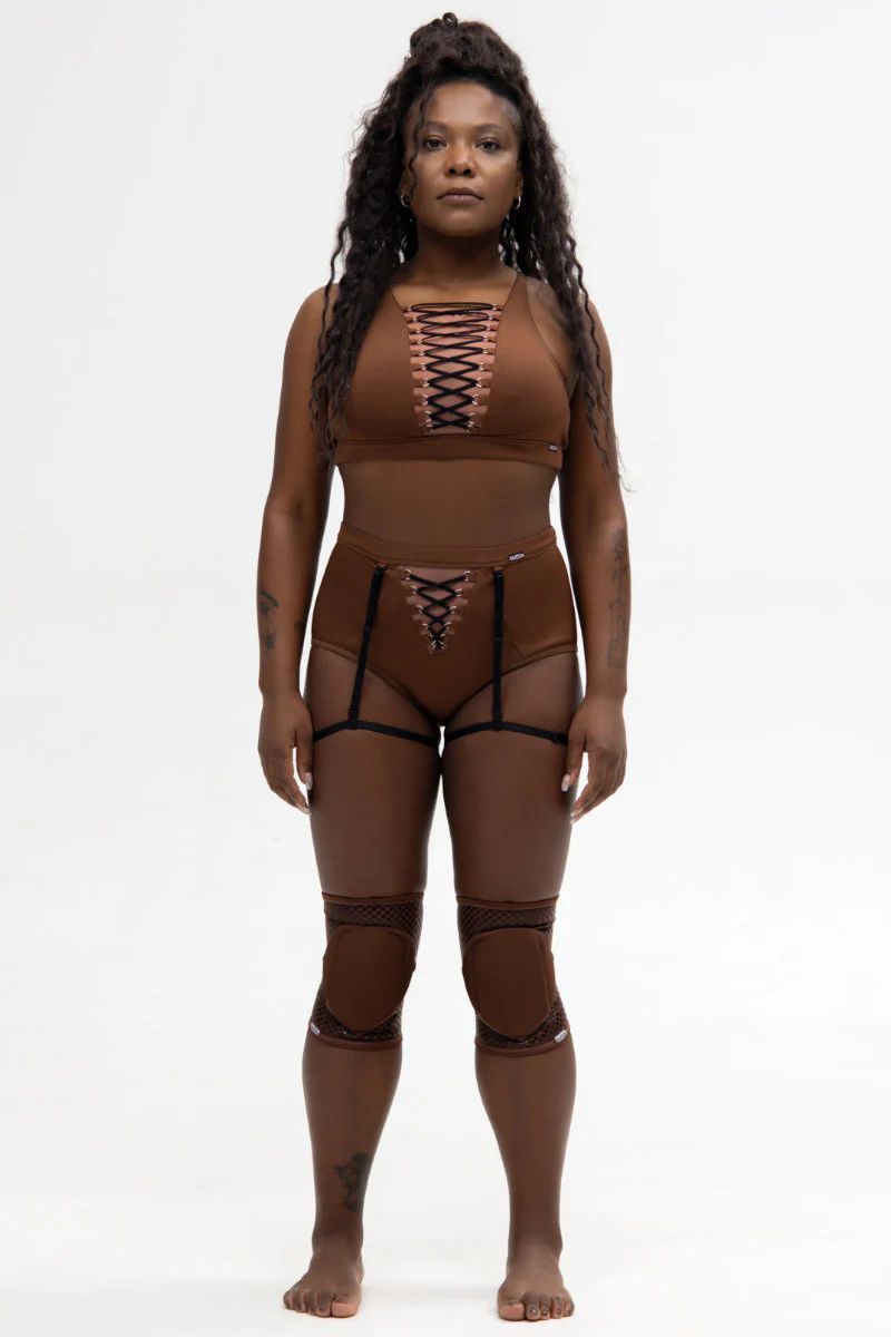Queen Wear Grippy Kneepads - Cacao - Image 3