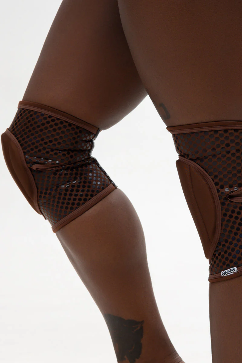 Queen Wear Grippy Kneepads - Cacao - Image 4
