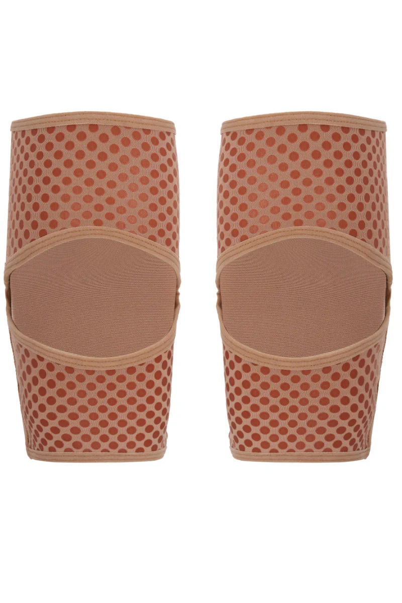 Queen Wear Grippy Kneepads - Caramel - Image 6