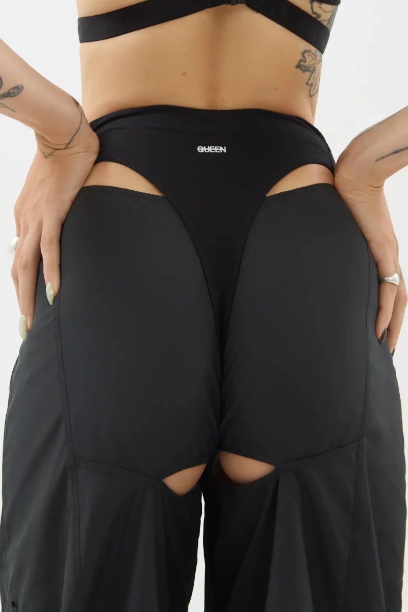 Queen Wear Rebel Cut Cargo Pants - Black - Image 6
