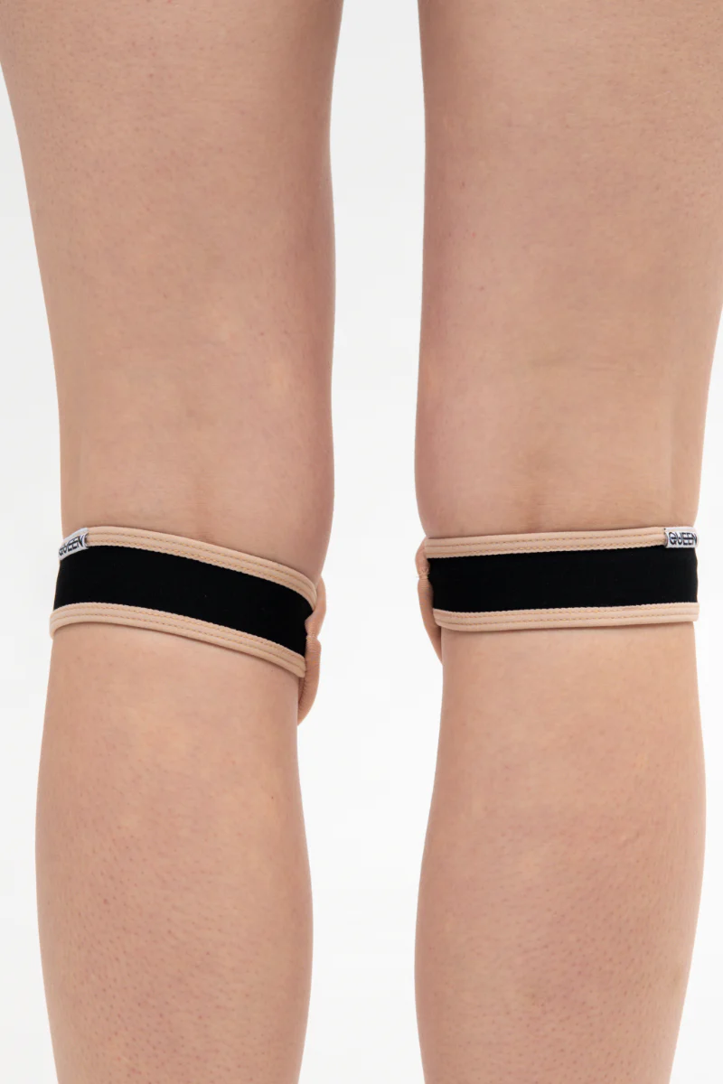 Queen Wear Slides Lips Kneepads 2.0 - Latte - Image 2
