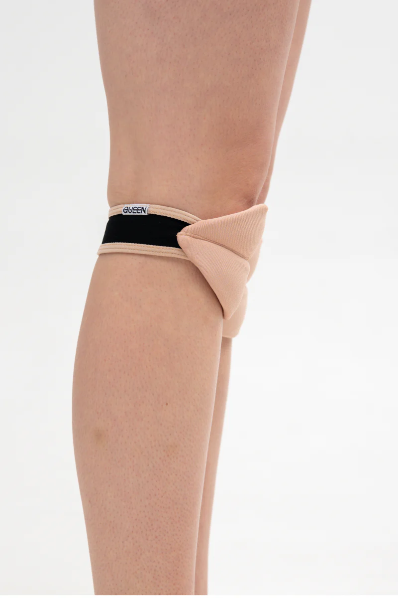 Queen Wear Slides Lips Kneepads 2.0 - Latte - Image 4