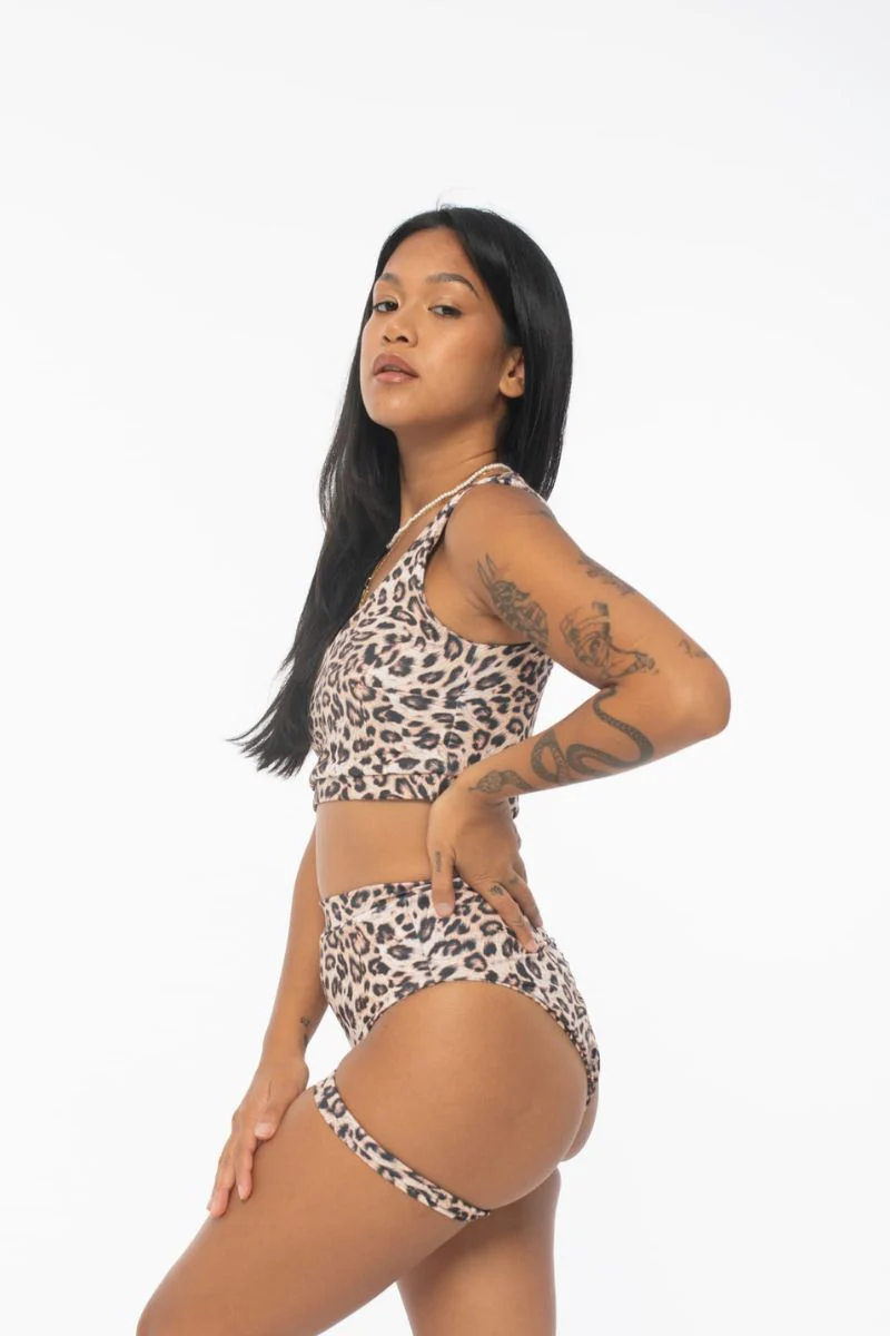 REV ACTIV Bomb Garter Shorts - Panther - Image 5
