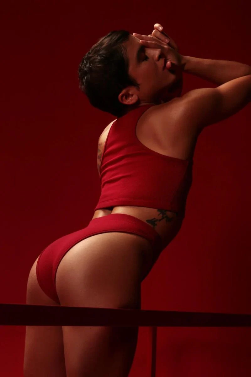 Rolling KI High Waisted Hot Pants - Ribbed Cherry - Image 2