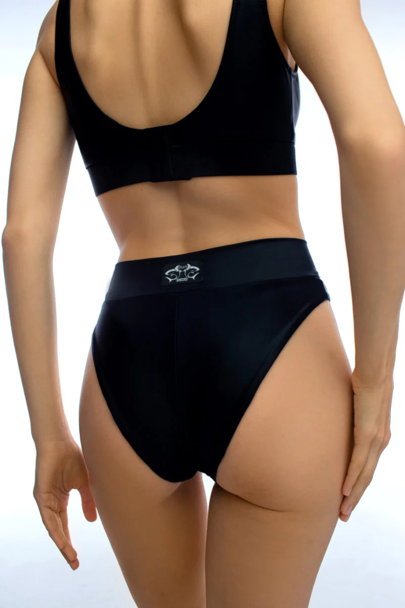 Shark Polewear Penelope Top - Obsidian - Image 5