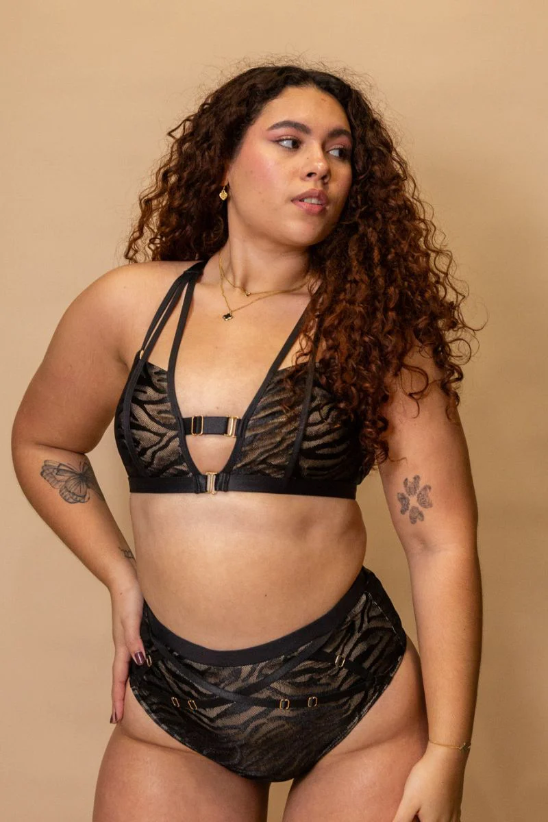 Tatiana Active Zanda Shorts - Black - Image 3